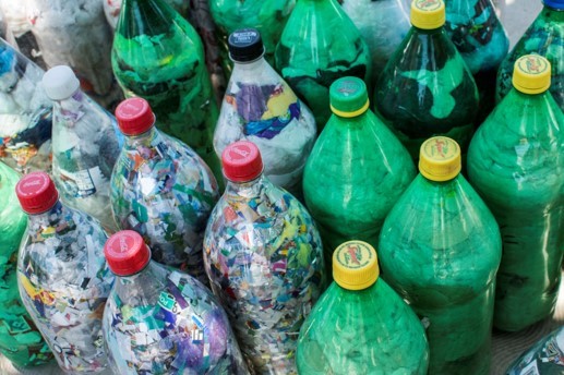 Eco-bricks, squaring the circular economy