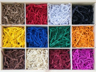 Colorful recycled paper from Koehler makes PresentFill® boxes and fill material more environmentally friendly.