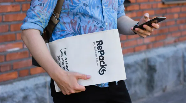 This reusable packaging could help stop the massive amounts of e-commerce waste