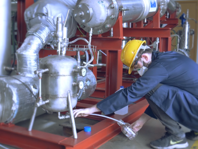 New mobile, modular chemical recycling system converts non-recyclable waste into high value-added additives