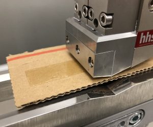 New solutions from Baumer hhs give e-commerce box producers a unique degree of flexibility