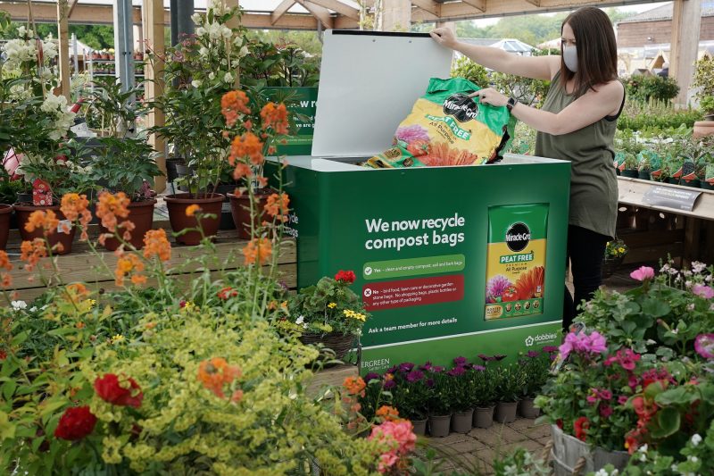 From Compost Bags to Plaswood® Furniture – Scheme Demonstrates the Recyclability of Plastic Film