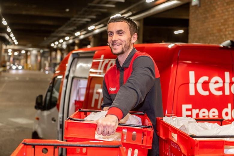 ICELAND LAUNCHES PLASTIC BAG COLLECTION SERVICE FOR THE FOOD WAREHOUSE HOME DELIVERY CUSTOMERS