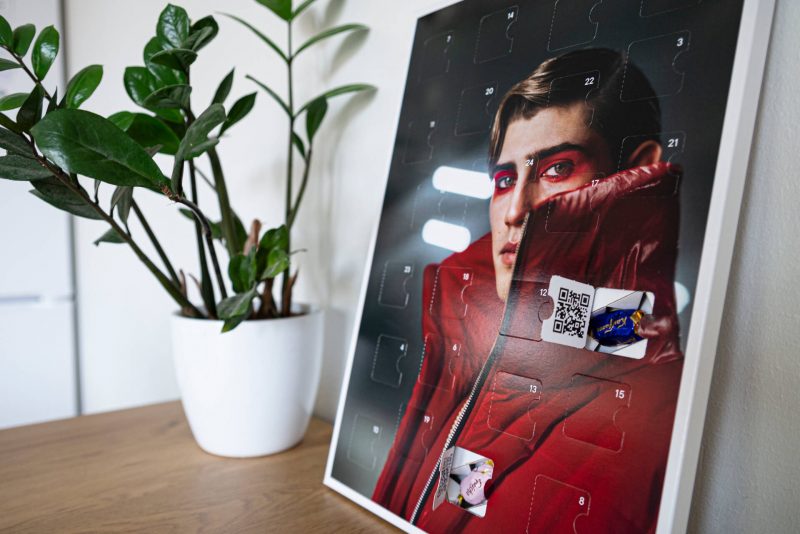 Easy to recycle plastic-free chocolate calendar
