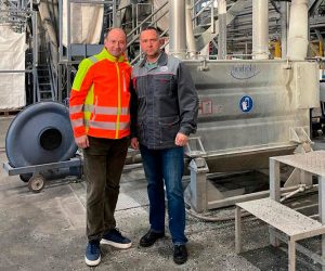 Five times more flakes from recycled PET bottles