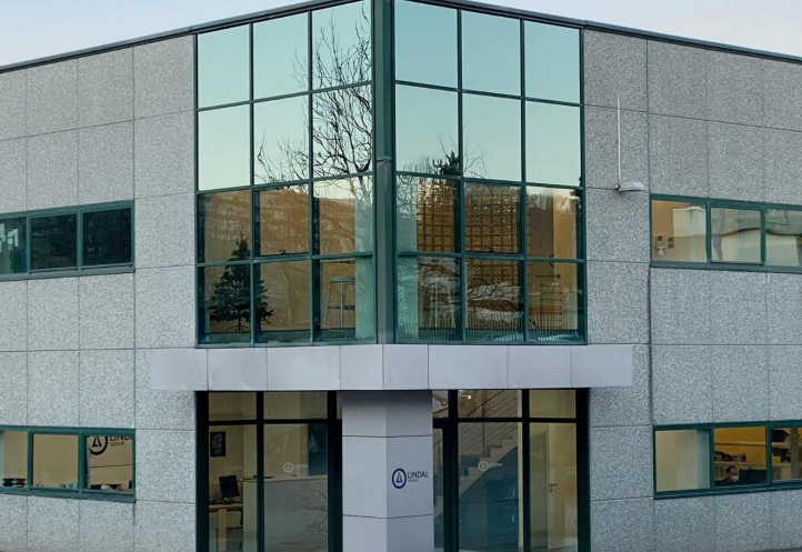 LINDAL Italy, a new name and a new location