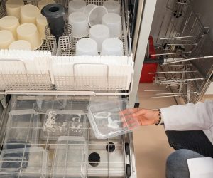 AIMPLAS certified to test reusable tableware to promote the circular economy of alternatives to single-use products