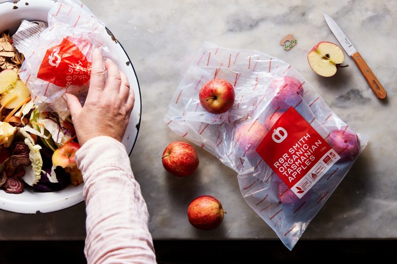 A Triumph over Single-Use-Plastic: Leading Australian Produce Supplier R&R Smith Adopt Certified Home Compostable Packs for Organic Apples