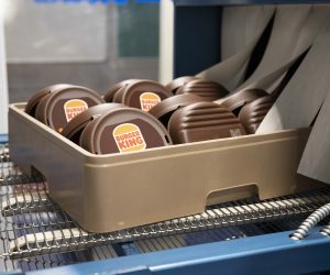 BURGER KING® UK BECOMES FIRST QUICK-SERVICE-RESTAURANT IN THE UK TO LAUNCH RE-USABLE SIDES AND BURGER PACKAGING