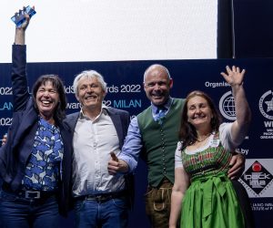 Gold sustainability award for rPET packaging loop