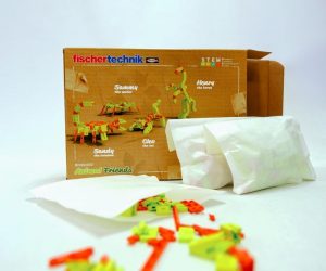 Fischertechnik replaces plastic with Paptic® in the packaging of its bio-based construction set “Animal Friends”
