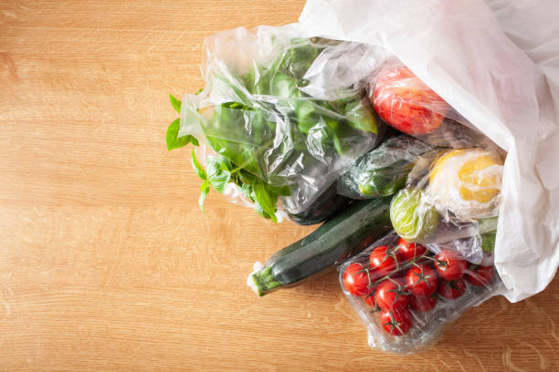 SUPERMARKETS GUILTY OF DECEPTION ON THE PLASTIC CRISIS