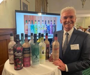 World’s first paper bottle for wines and spirits set to reach 2 millionth bottle in 2022, saving nearly 1,000 tonnes of CO2
