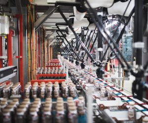 Flexible and sustainable packaging solutions for complex challenges