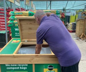 Veolia and Miracle-Gro launch innovative recycling scheme for plastic compost bags
