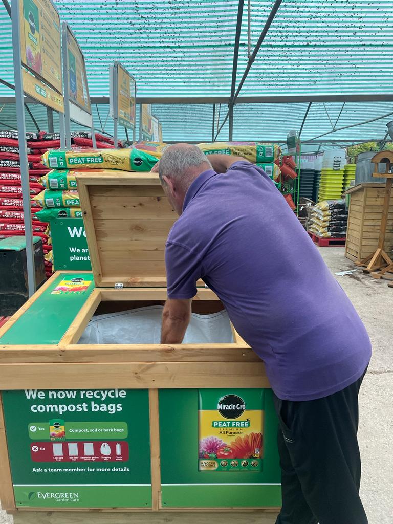 Veolia and Miracle-Gro launch innovative recycling scheme for plastic compost bags