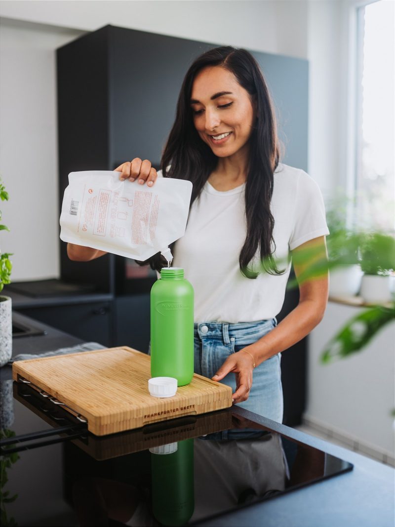 Borealis and Trexel develop new reusable and fully recyclable lightweight bottle