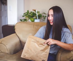 E-commerce packaging solution using Henkel EPIX Technology certified compatible withsorting and recycling systems in the EU, Switzerland, Norway and the UK